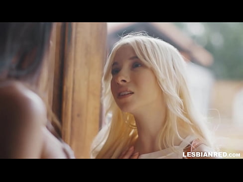 ❤️ Neska hilabete batzuk geroago etxera dator eta amaordearen puxa jaten amaitzen du ❤❌ Porno gugan ﹏