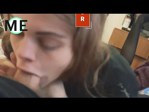 ❤️ Eztarria, galtza urratuak eta takoi urratuak elkartzeko atseginak dira ❤❌ Porno gugan ﹏